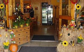 Kis-Duna Motel&Camping